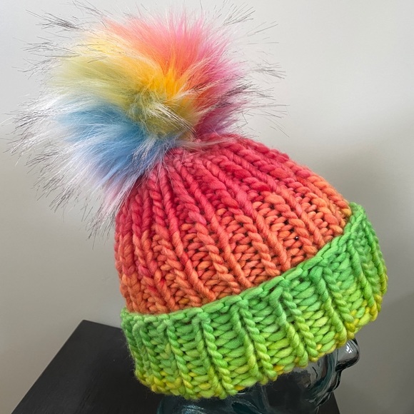 🌈100% Wool Beanie with 🩷🩷PINK BRIM🩷🩷 (green brim SOLD) - Picture 5 of 9